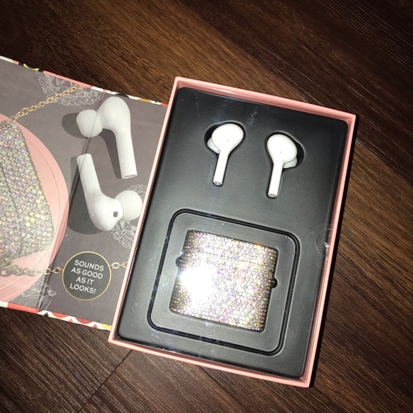 FAO Schwarz Music Love True Bluetooth Wireless Earbuds With Jewel Case NIB - Picture 2 of 8